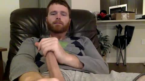 Snapshot of ryanoliver83 chatting on December 6, 3:08 am Ryan Oliver online show from December 6, 3:08 am