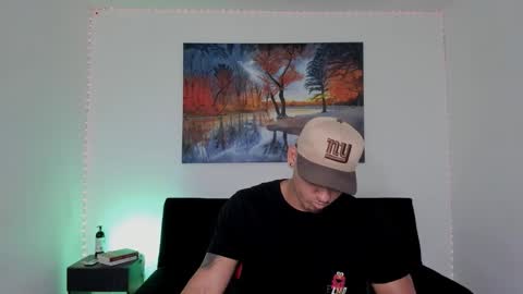 ryanwhite3 online show from February 15, 6:16 pm