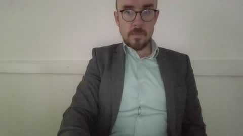 s_i_q online show from September 17, 7:31 am