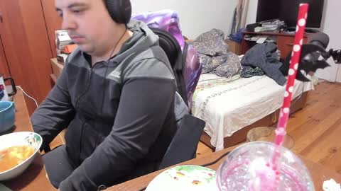 1141323  my Lord Mister Max   moms treasure online show from January 15, 11:30 pm