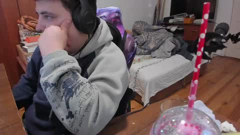 1141323  my Lord Mister Max   moms treasure online show from January 19, 1:44 pm