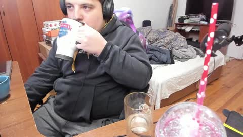 1141323  my Lord Mister Max   moms treasure online show from January 9, 10:09 pm