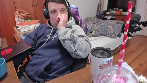 1141323  my Lord Mister Max   moms treasure online show from January 18, 1:08 pm