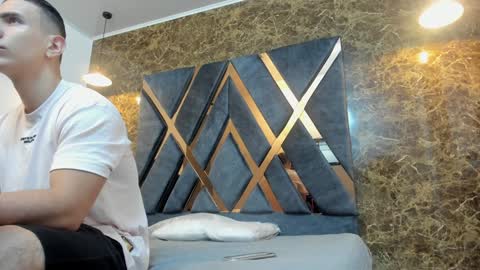 SALVATORE online show from January 7, 11:11 am