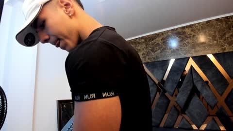 SALVATORE online show from January 22, 11:12 am