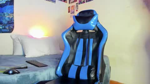   online show from February 25, 1:28 am