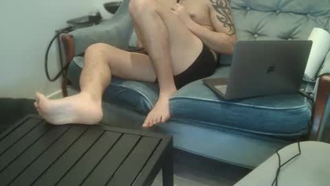 sam_love1985 online show from March 4, 9:11 pm