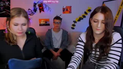 Sam online show from October 26, 8:22 pm