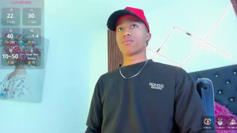 sammyyadams_ online show from October 14, 1:18 pm
