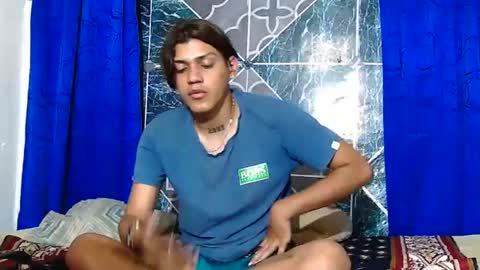 Snapshot of samuel_sincee chatting on October 24, 6:37 am Samuel Sincee online show from October 24, 6:37 am