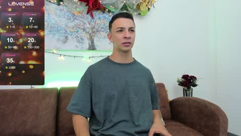 Samuel online show from December 4, 8:18 pm