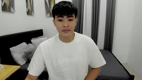 Sam online show from November 11, 6:24 pm