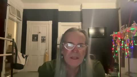 Samuel or Samantha online show from January 20, 11:10 pm