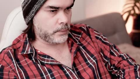 Sanders online show from January 21, 6:22 pm