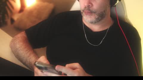 Sanders online show from March 6, 2:19 am