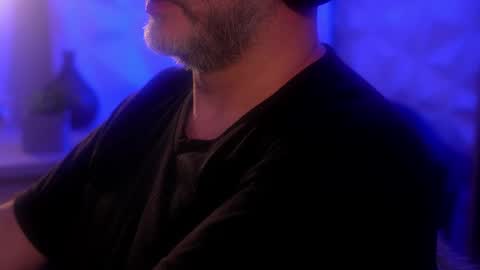 Sanders online show from October 6, 4:06 am