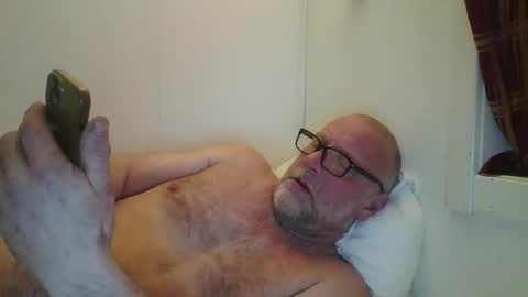 sandnesrune523 online show from February 15, 12:35 pm