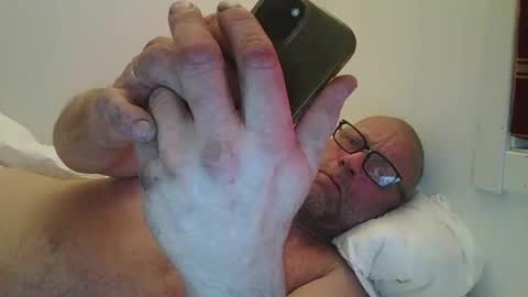 sandnesrune523 online show from February 16, 1:09 pm