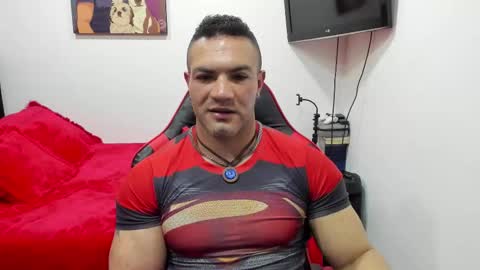 Snapshot of santi_pastori chatting on October 15, 7:10 pm santi_pastori online show from October 15, 7:10 pm