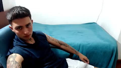 santi_ss online show from September 21, 3:45 pm