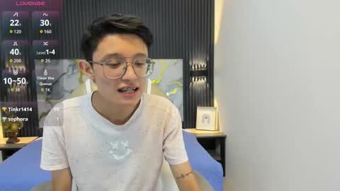 santiago_russo18 online show from September 30, 12:53 pm