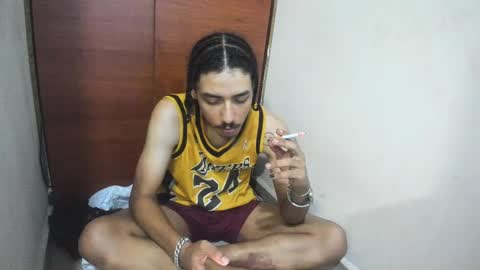 Snapshot of santiagoxxxtreme_ chatting on December 30, 3:24 pm Santiago online show from December 30, 3:24 pm