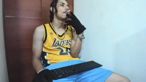 Snapshot of santiagoxxxtreme_ chatting on December 28, 6:49 am Santiago online show from December 28, 6:49 am