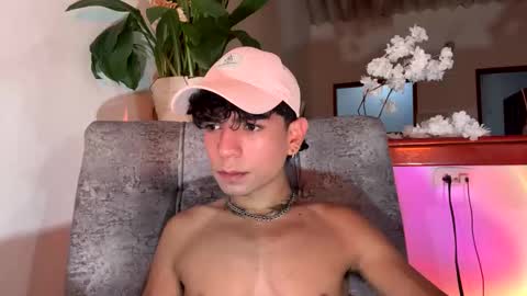 santy online show from January 9, 10:04 pm