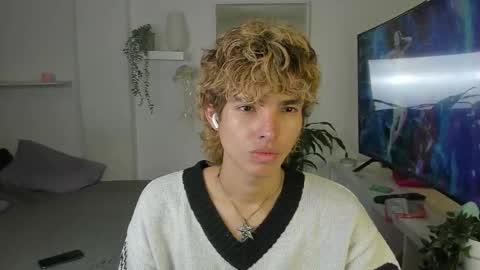 kitty online show from October 20, 4:16 am