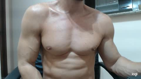 saradorj92 online show from February 11, 4:01 am