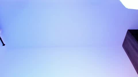     online show from February 13, 7:25 am