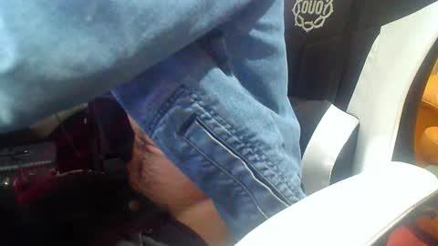 Snapshot of saturno_97 chatting on February 2, 6:48 am saturno_97 online show from February 2, 6:48 am