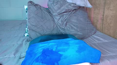 SAVAGEBOY julian online show from February 8, 9:59 am