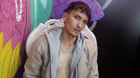 SavageLover  online show from November 21, 5:17 am