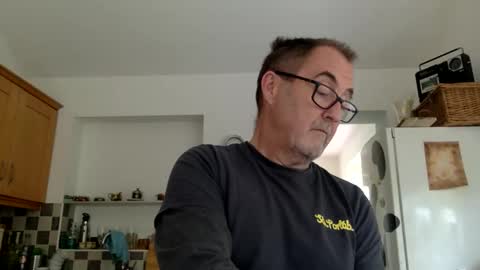 scbiggersballs online show from October 11, 11:47 am