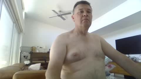 Snapshot of scoobs71 chatting on January 22, 1:53 am Scoobs online show from January 22, 1:53 am