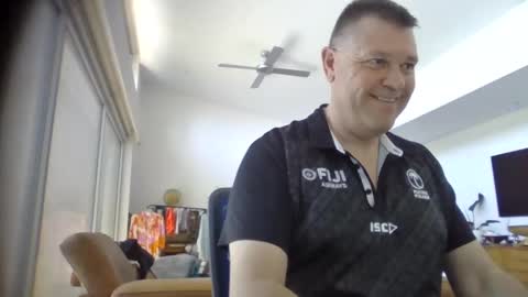 Snapshot of scoobs71 chatting on December 19, 7:18 am Scoobs online show from December 19, 7:18 am