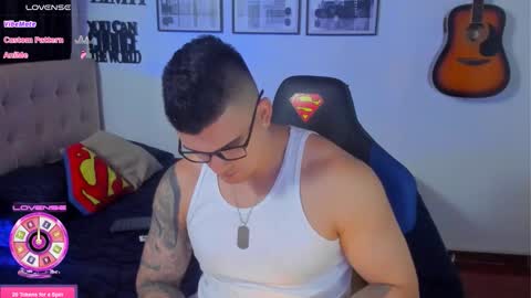 Sean Carrera online show from February 25, 2:34 am