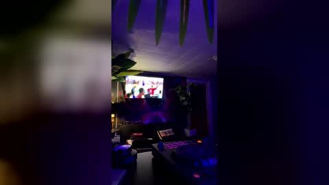 seanplushouse online show from March 3, 2:30 am