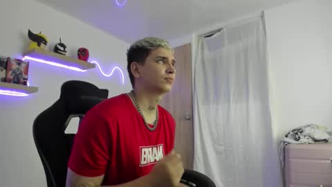 Sebastin online show from November 12, 5:46 am