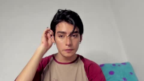 sebastian online show from December 8, 10:14 pm