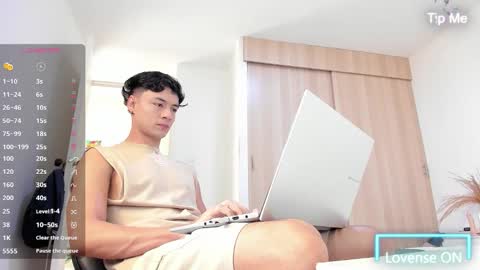 SEBAS  online show from October 28, 1:24 pm