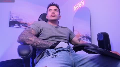 Lucian Sinclair online show from December 28, 11:26 pm