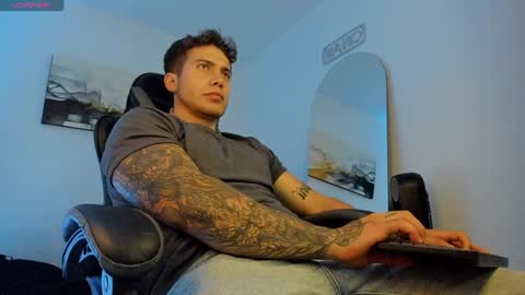 Lucian Sinclair online show from January 17, 12:10 am