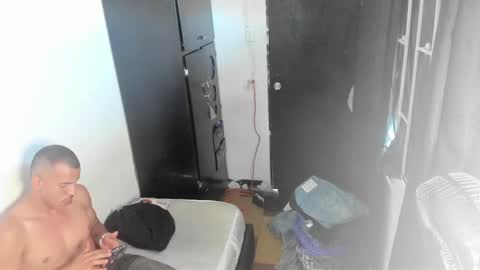 sebatian palacios online show from December 8, 10:03 pm