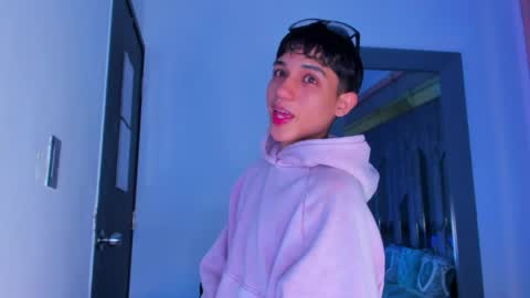 Sebastian online show from March 30, 8:43 pm