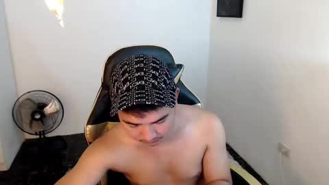 Snapshot of seductive_jays chatting on February 3, 9:50 pm Jay online show from February 3, 9:50 pm