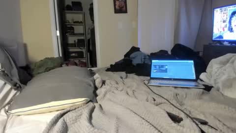 senditquick online show from March 5, 8:32 am