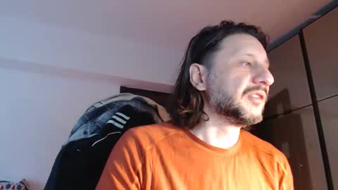 senorneby online show from February 6, 1:52 pm