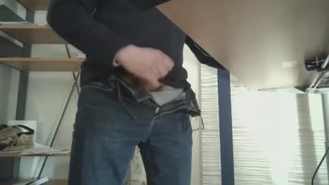 senseicam online show from April 15, 3:34 pm